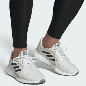 Adidas Senseboost GO Sneakers